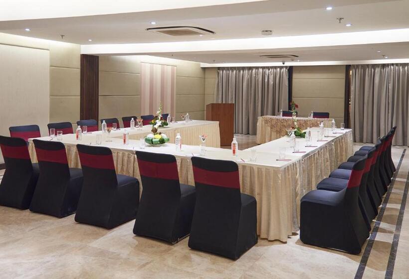 ホテル The P L Palace Agra