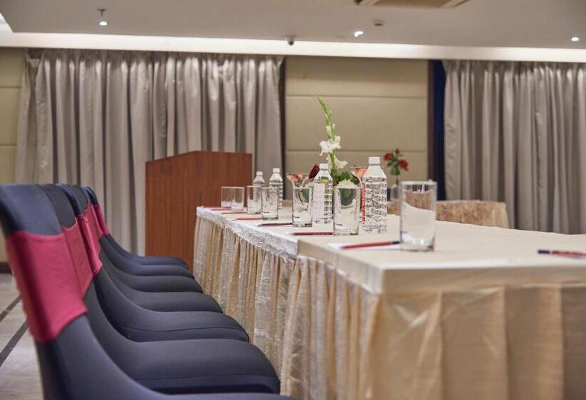 ホテル The P L Palace Agra