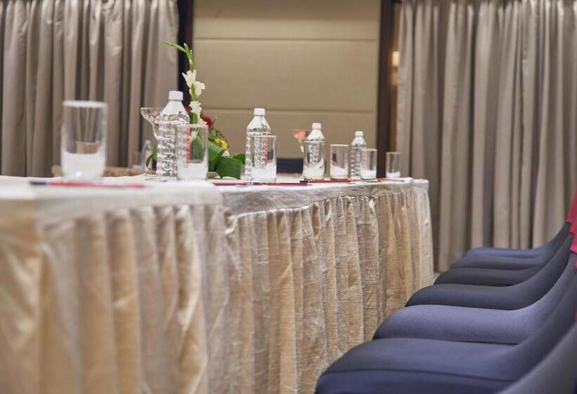 ホテル The P L Palace Agra