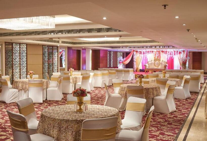 ホテル The P L Palace Agra