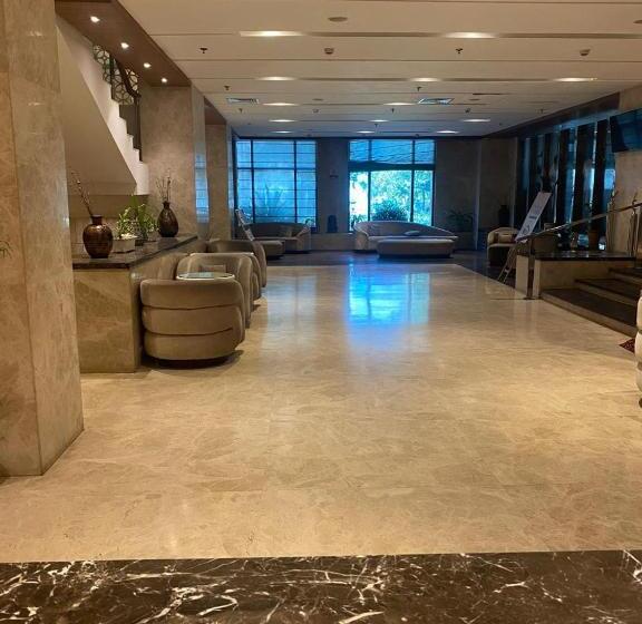 ホテル The P L Palace Agra