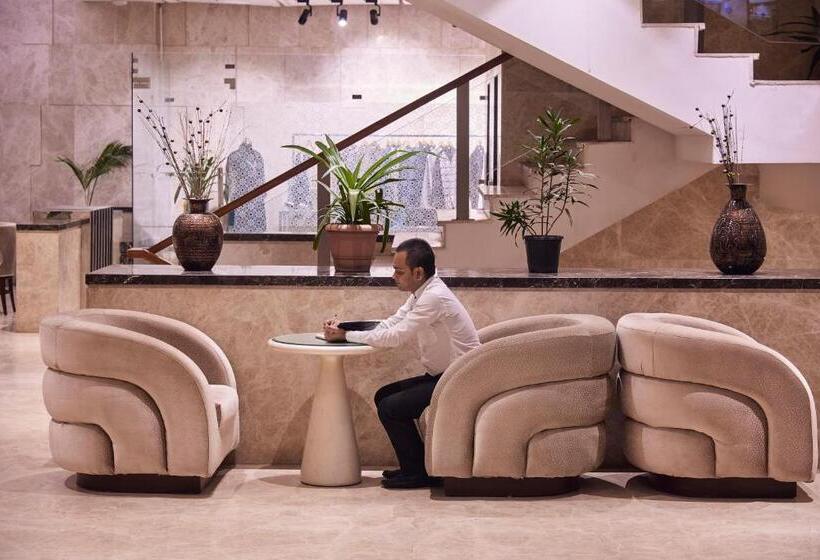 ホテル The P L Palace Agra