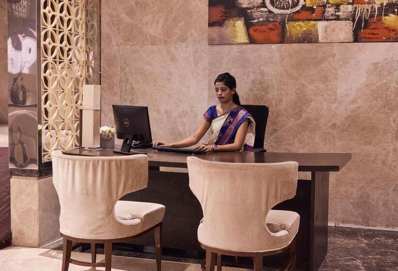 ホテル The P L Palace Agra