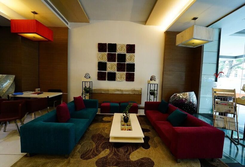 هتل Vijay Parkinn Coimbatore