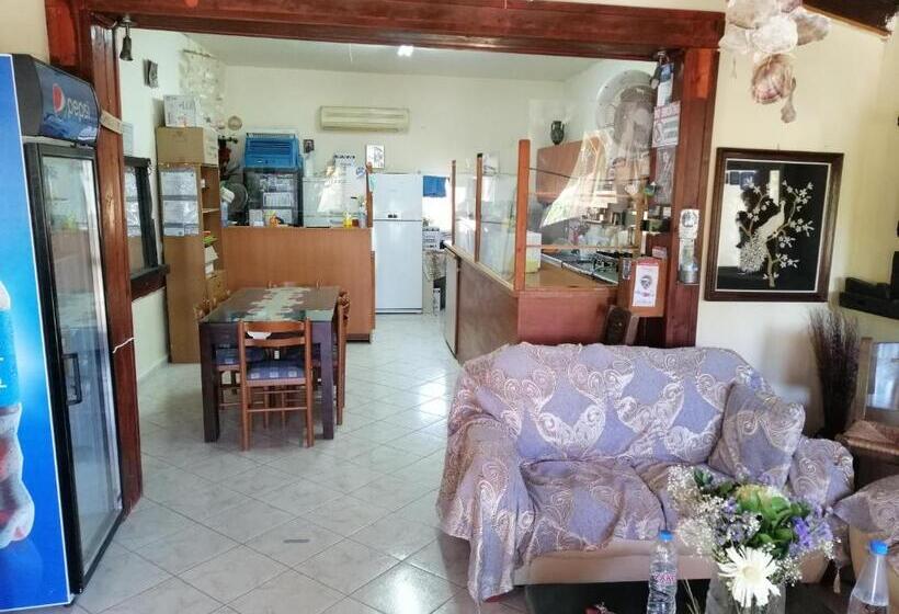 בית מלון כפרי Villa Costas   Popi