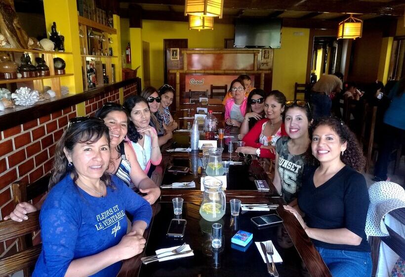 호텔 Villa Kitzia Huacho