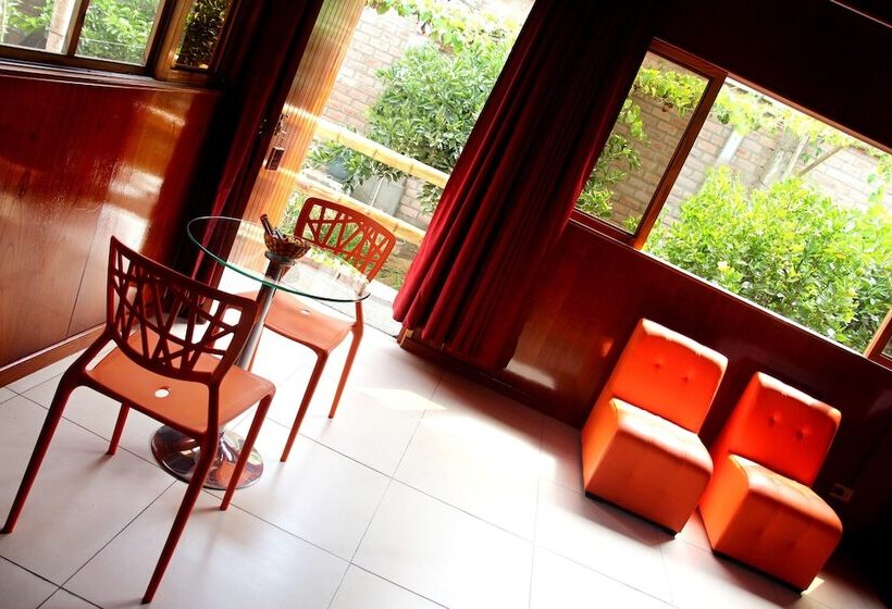 호텔 Villa Kitzia Huacho