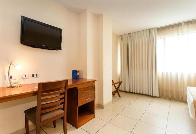 ホテル Costa Del Sol Wyndham Pucallpa