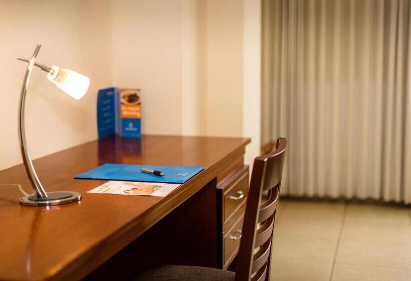 酒店 Costa Del Sol Wyndham Pucallpa