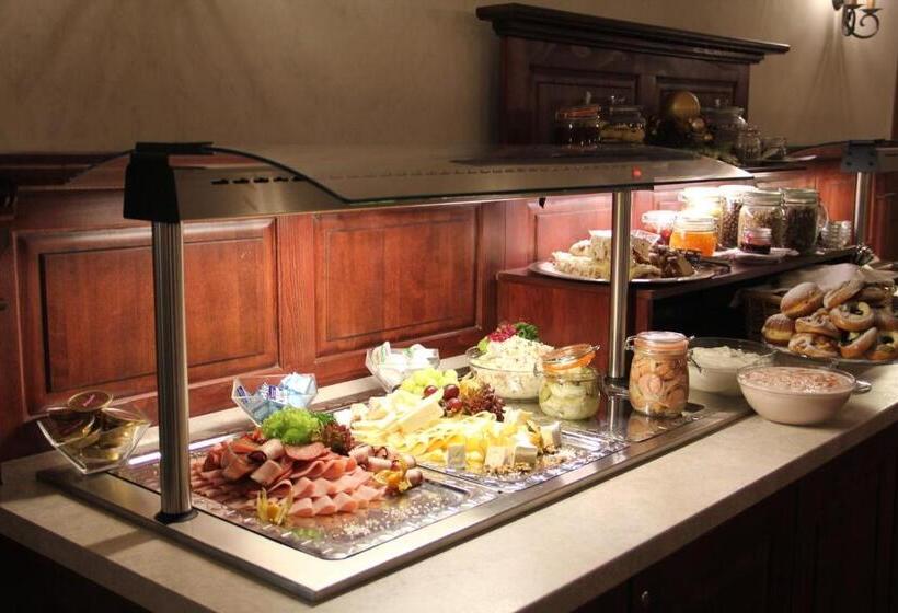 فندق Zamek Hradek U Susice