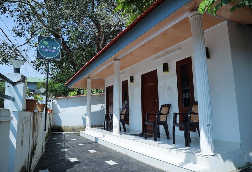 Пансион Baywatch Beach Resort