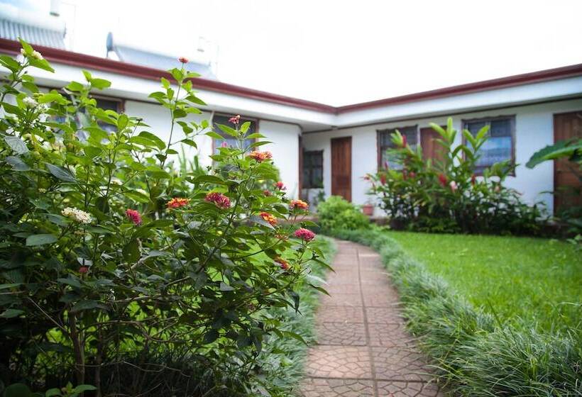 بنسيون Casa Kibi Kibi