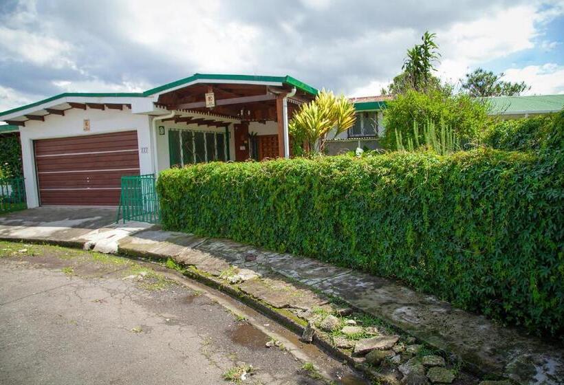 بنسيون Casa Kibi Kibi