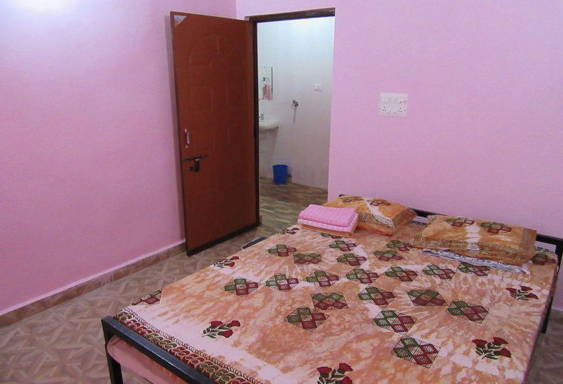 بنسيون Mandrem Beach Guest House Goa