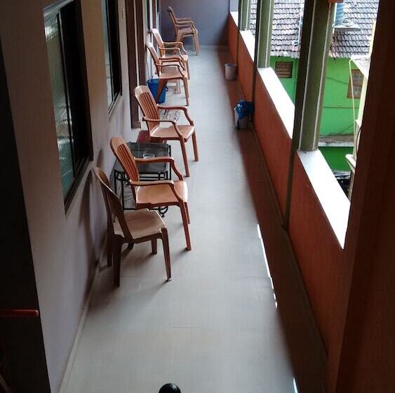 بنسيون Om Ganesh Guest House