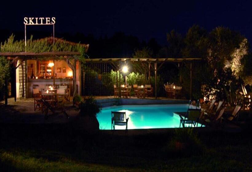 Skites Hotel Bungalows