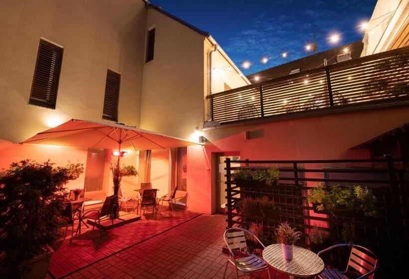 Wine & Wellness Hotel Besední Dům