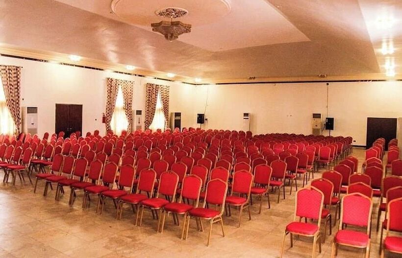 De Castle Hotels & Resort Enugu