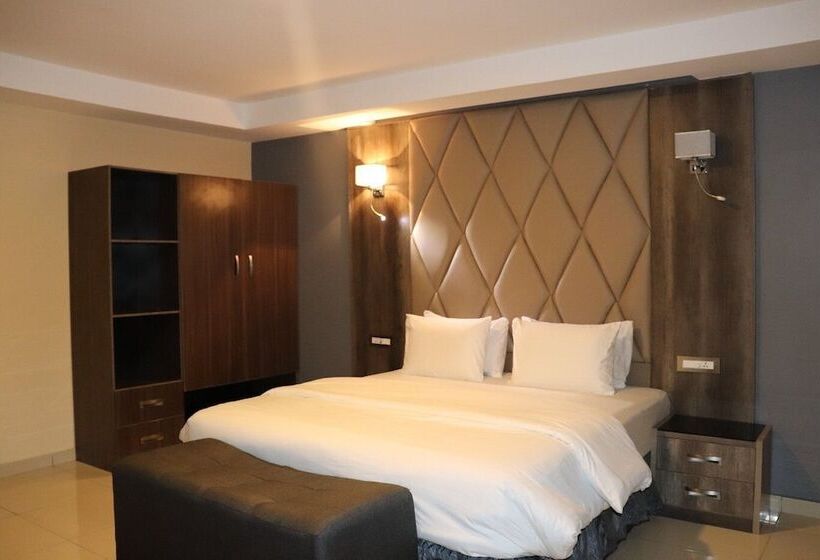 De Castle Hotels & Resort Enugu