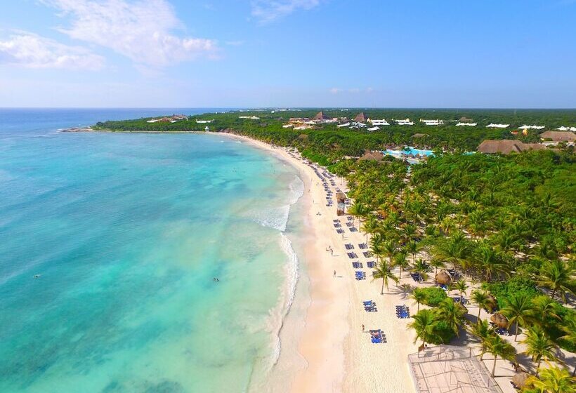 Family Selection at Grand Palladium Kantenah Resort & Spa - All Inclusive