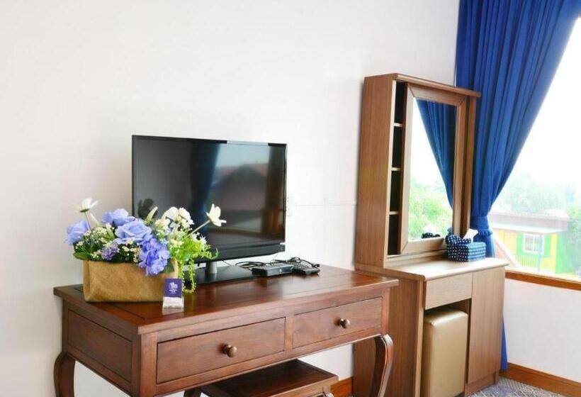 Отель The Indigo House Phrae