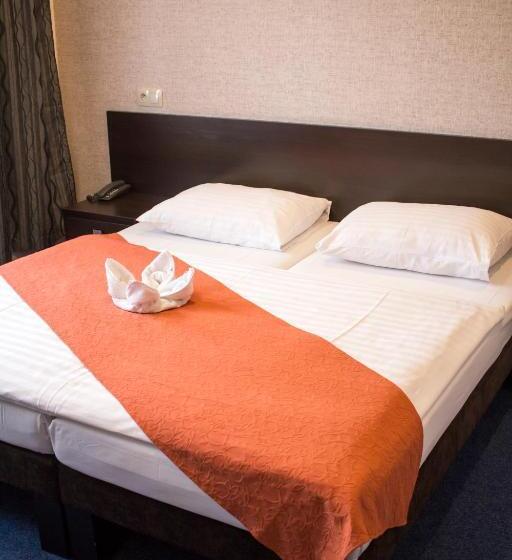 הוסטל Promohotel Slavie