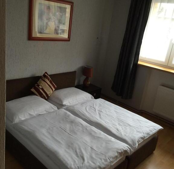 הוסטל Promohotel Slavie