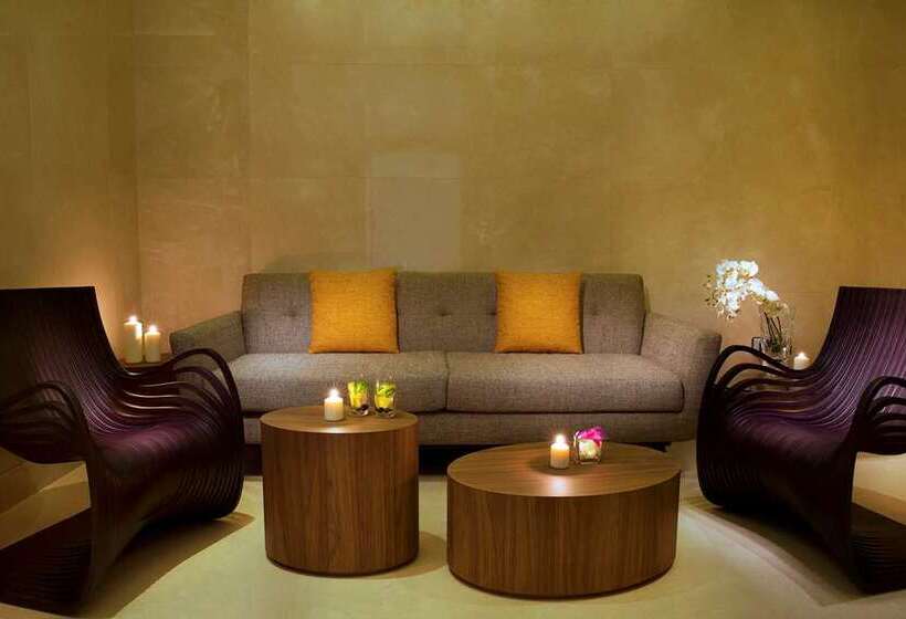 Alrayyan Hotel Doha, Curio Collection By Hilton