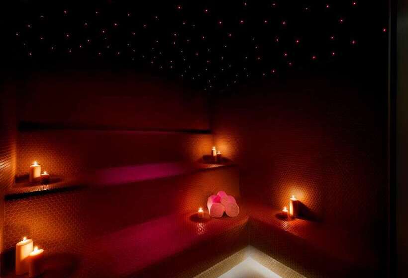 Alrayyan Hotel Doha, Curio Collection By Hilton