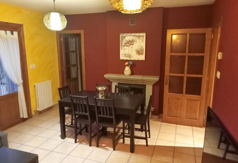 Apartamentos Biescas 3000