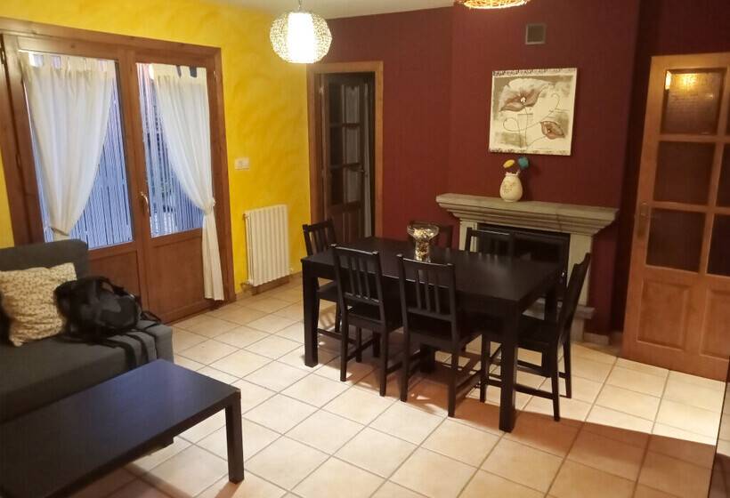 Apartamentos Biescas 3000