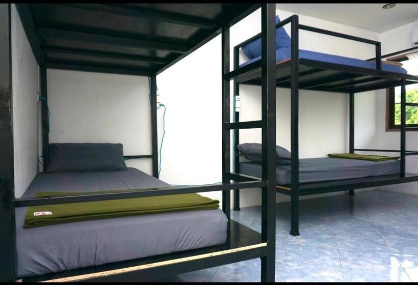 Baan Kai Hostel