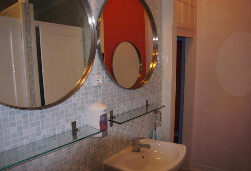 B.Mar Hostel & Suites