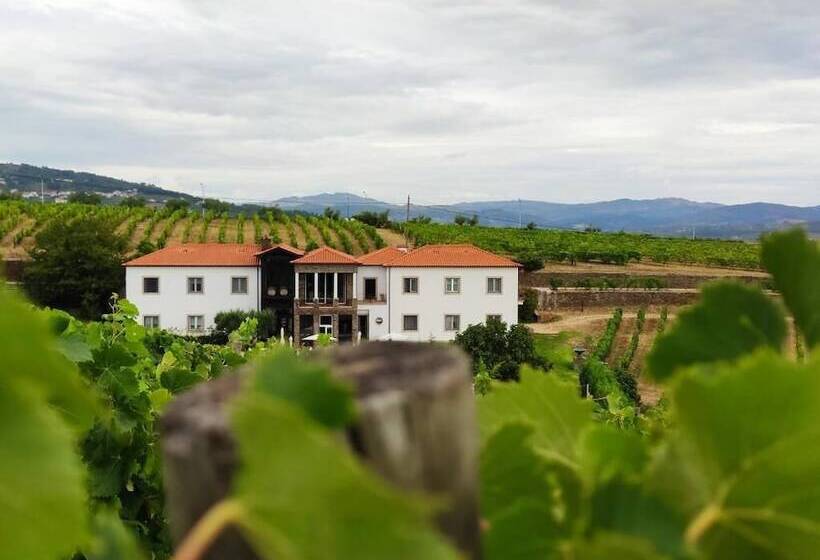 Casa Das Pipas / Quinta Do Portal