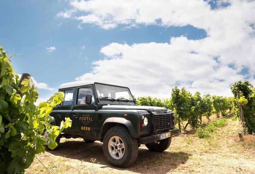 Casa Das Pipas / Quinta Do Portal