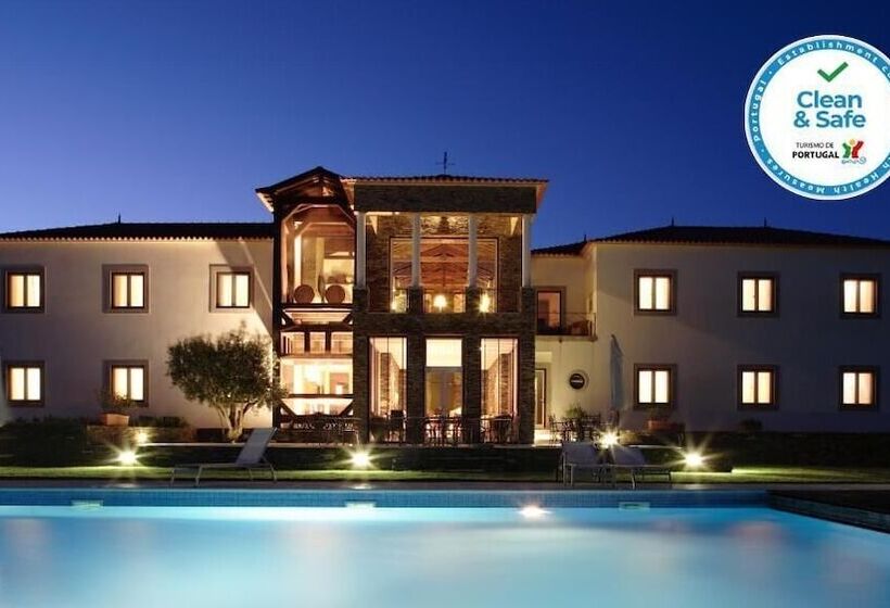 Casa Das Pipas / Quinta Do Portal