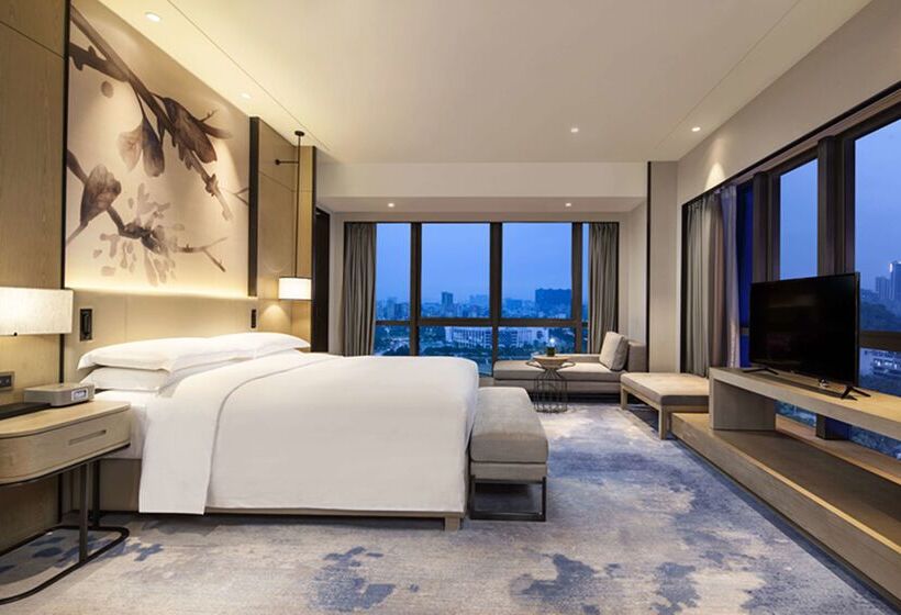 Doubletree By Hilton Hotel Shenzhen Longhua