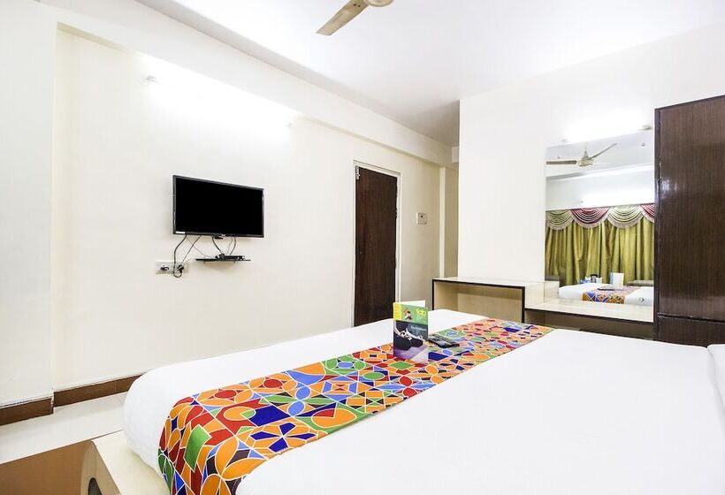 Fabhotel Mayfair Inn