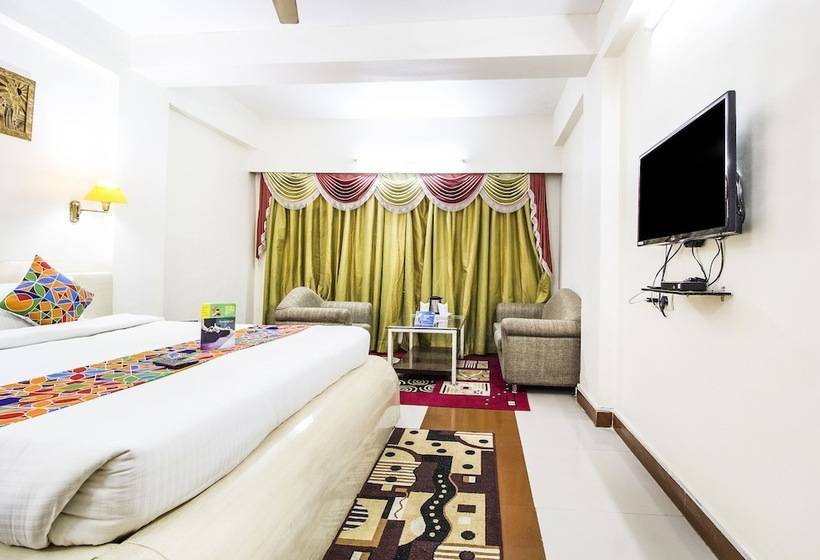 Fabhotel Mayfair Inn