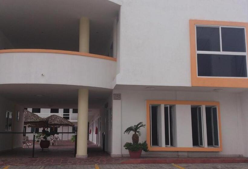 فندق Albatros Palace