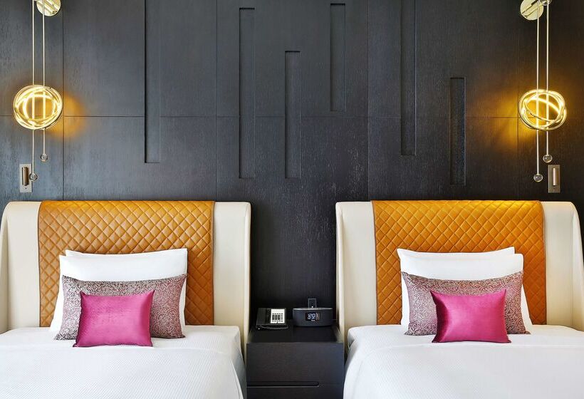 Alrayyan Hotel Doha, Curio Collection By Hilton