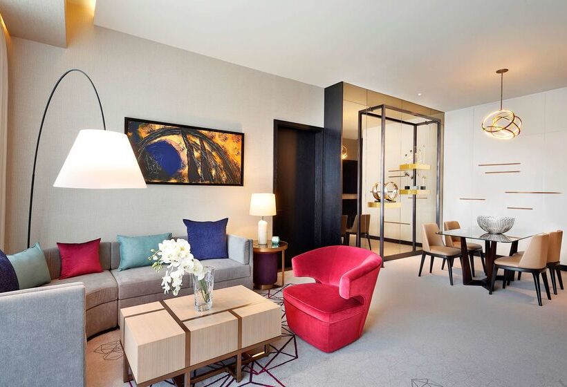 Alrayyan Hotel Doha, Curio Collection By Hilton