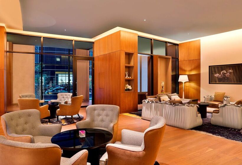 Alrayyan Hotel Doha, Curio Collection By Hilton