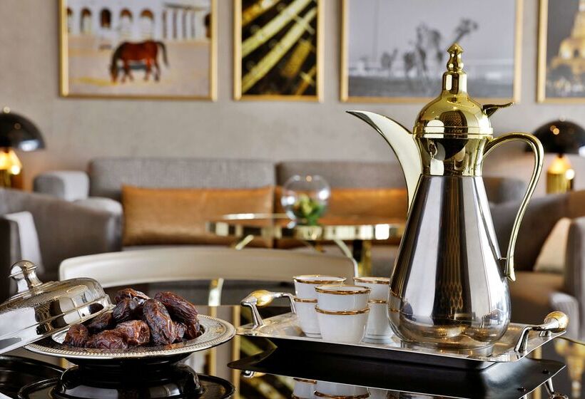 Alrayyan Hotel Doha, Curio Collection By Hilton