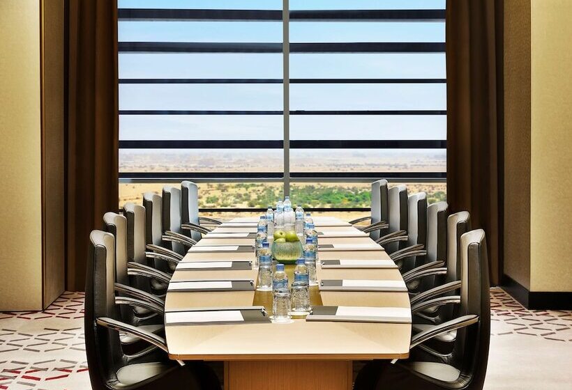 Alrayyan Hotel Doha, Curio Collection By Hilton