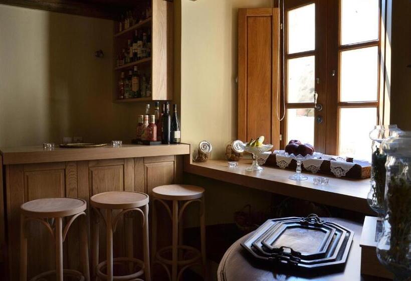 ホテル Archontiko Chioti