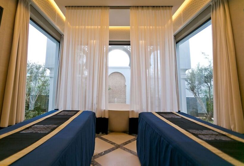 هتل Banyan Tree Tamouda Bay