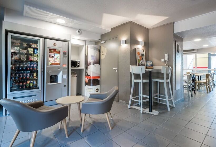 B&b Hotel Bordeaux Lac Sur Bruges