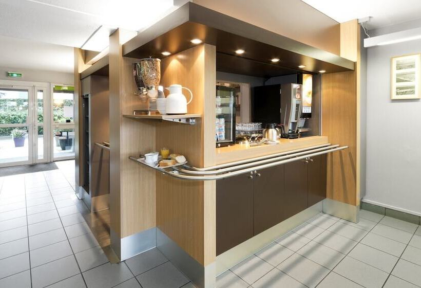 B&b Hotel Vannes Est Golfe Du Morbihan