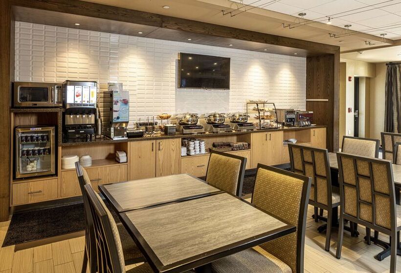 فندق Best Western Plus Franciscan Square Inn & Suites  Steubenville